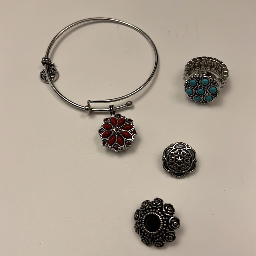 Bracelet And Ring With Interchangeable Pendants - image 3